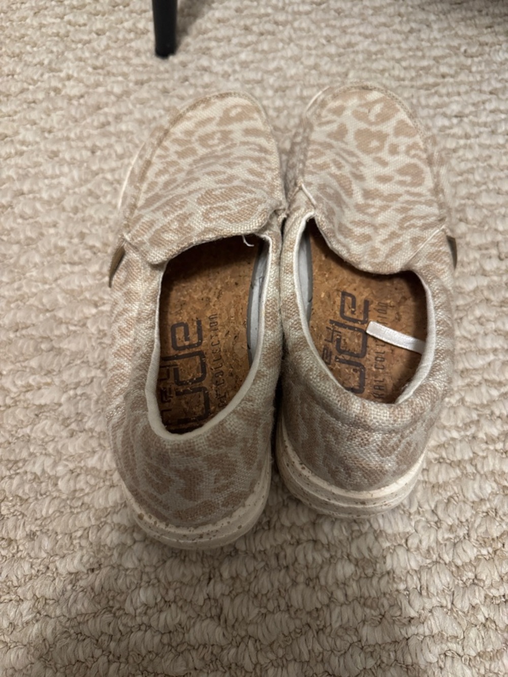 Hey Dude Ladies Slip-On Sneakers in Beige Animal Print